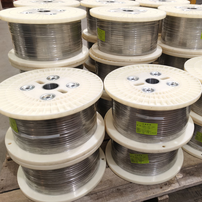 Pružinový pásek z nerezové oceli 304